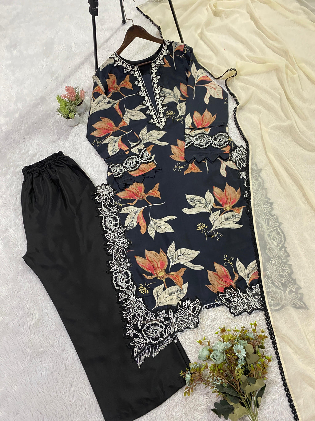 Pakistani Suit